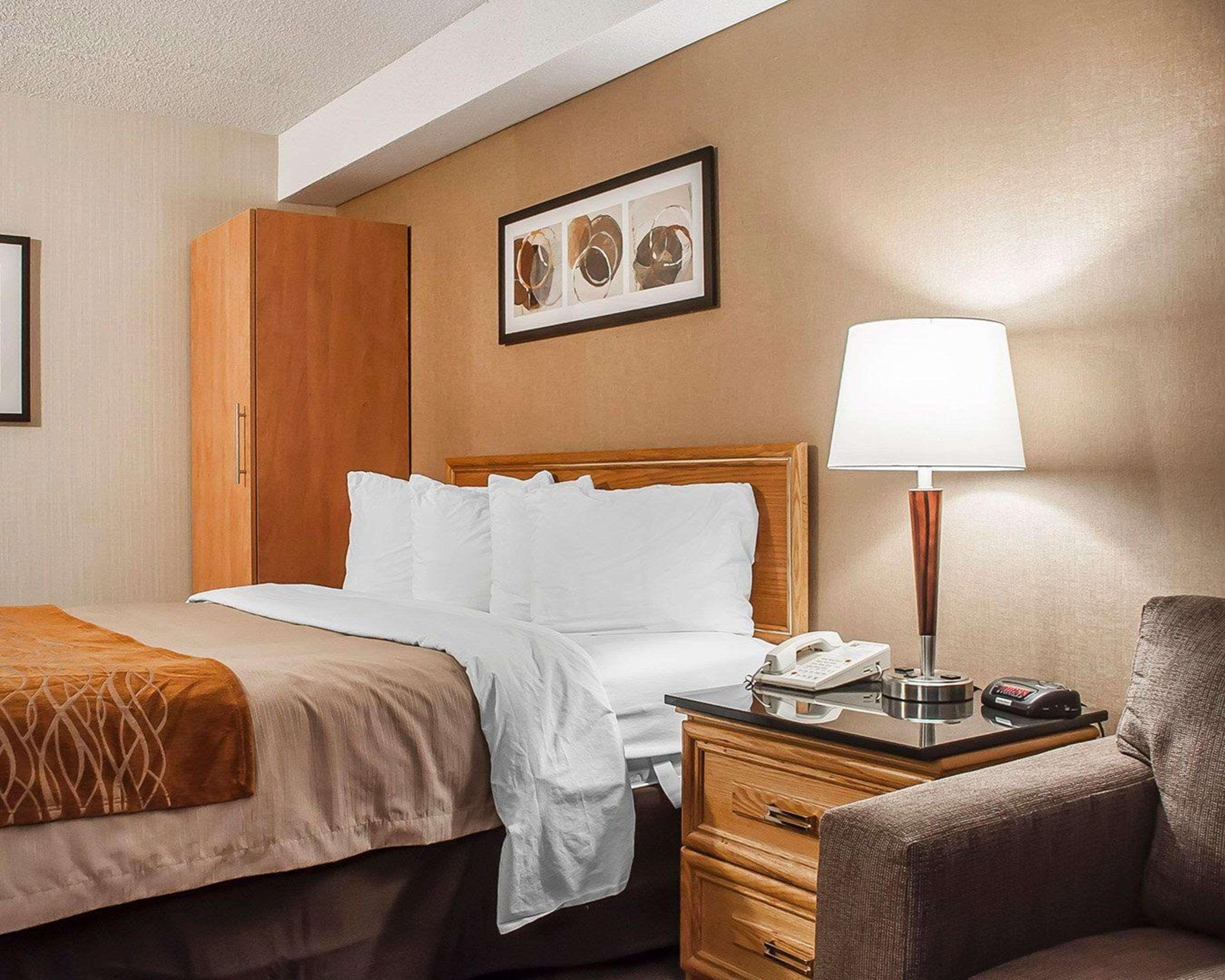 Comfort Inn Ориллия Экстерьер фото