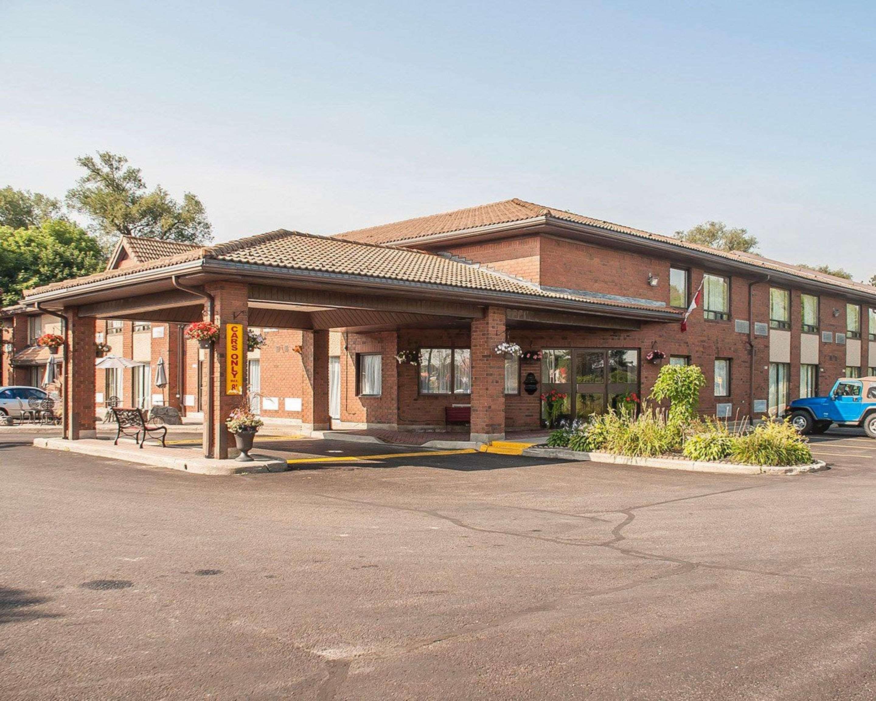 Comfort Inn Ориллия Экстерьер фото