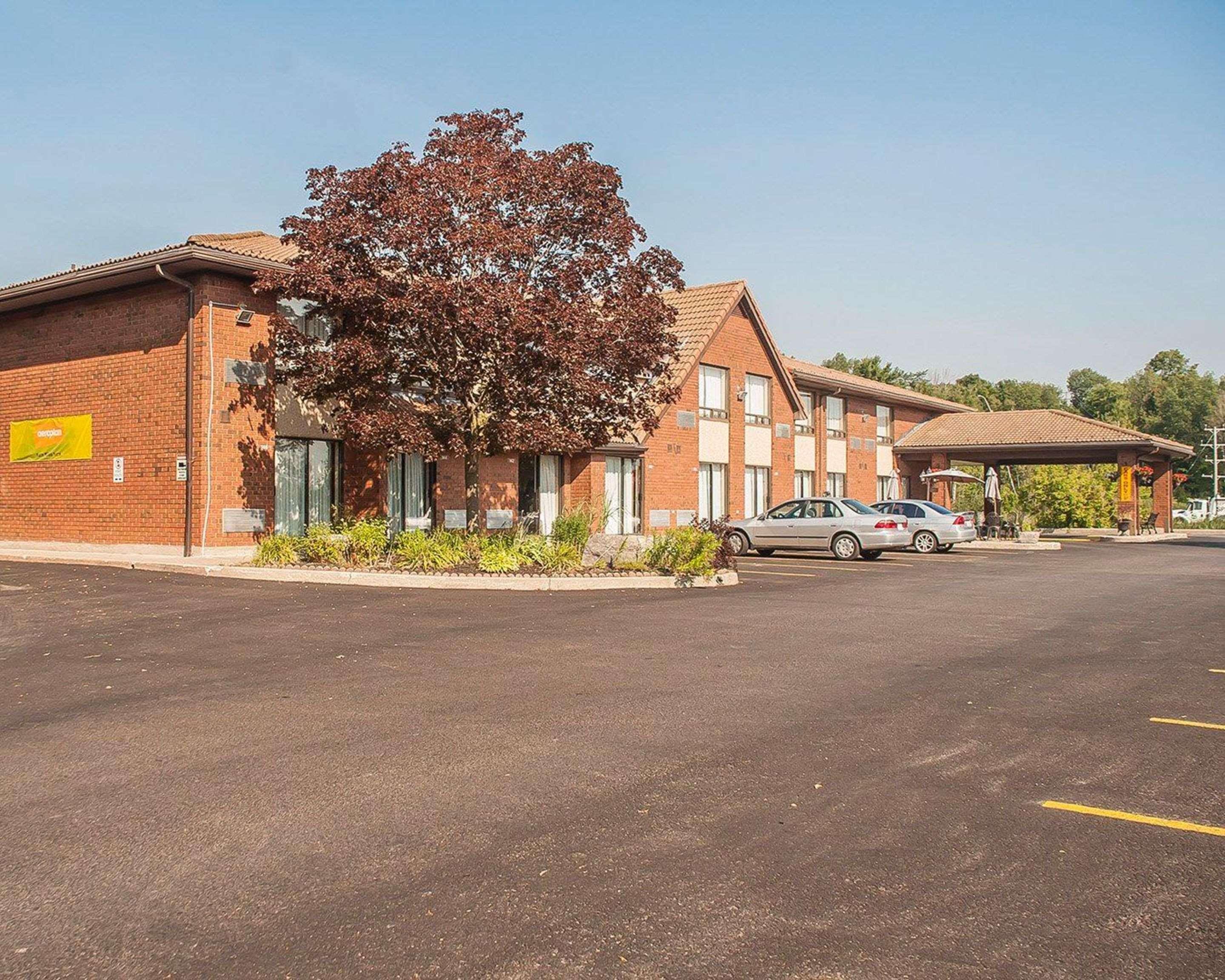 Comfort Inn Ориллия Экстерьер фото